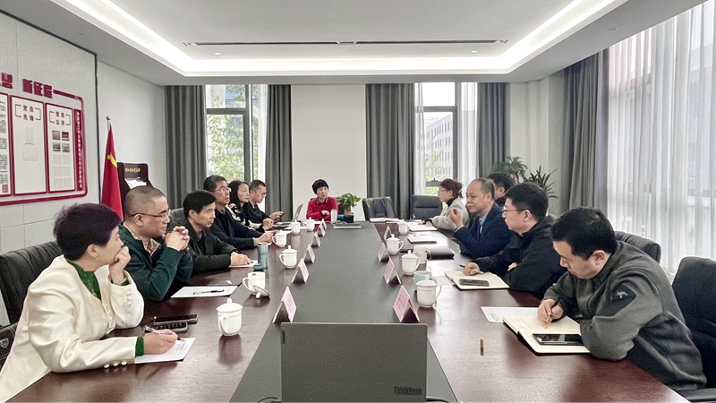 中國飯店協(xié)會會長陳新華、九成大廚總經(jīng)理陳飛舟到訪浙江農(nóng)合